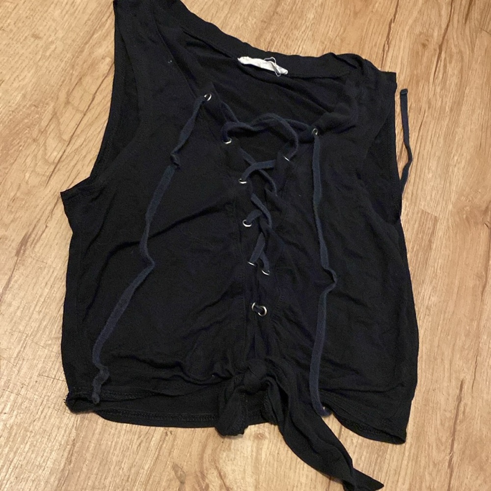 Black Lace-Up Crop Top - Picture 15 of 15